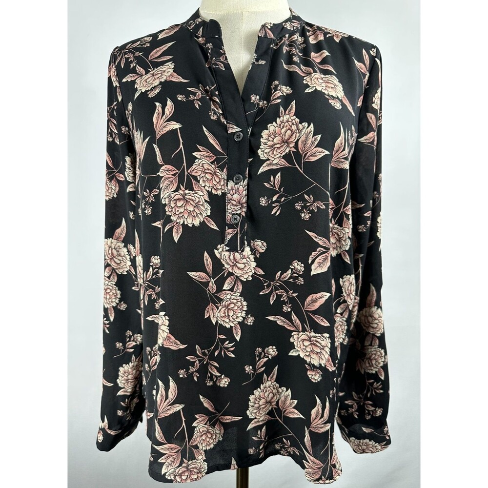 Forever 21 Black Floral Blouse M Dark Romantic Top Moody‎ Cottagecore Coquette